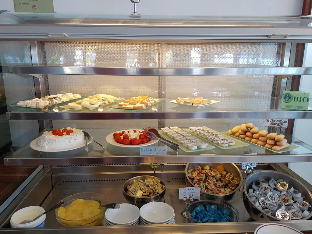 Hotel Vina De Mar Линяно Сабиадоро Екстериор снимка