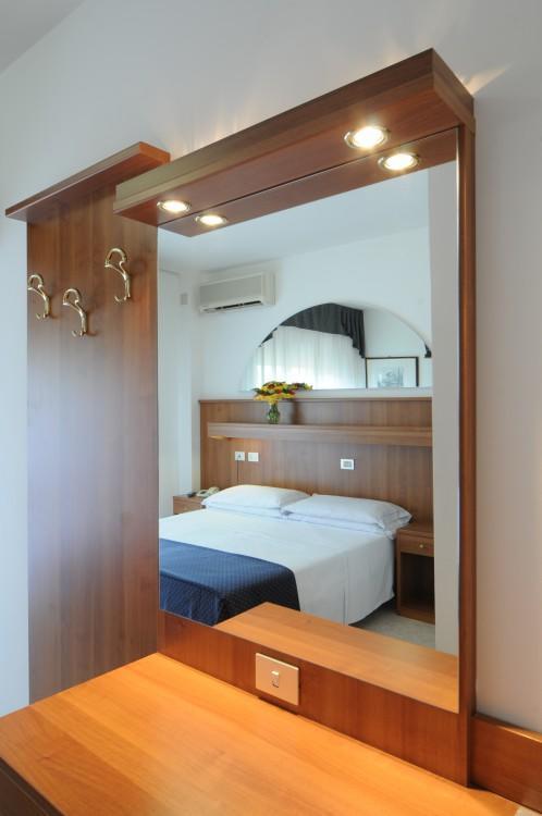 Hotel Vina De Mar Линяно Сабиадоро Екстериор снимка